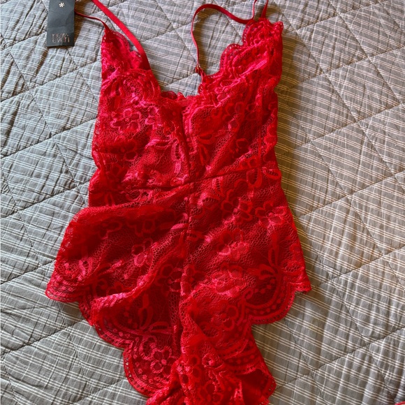 New - Picture 2 of 2